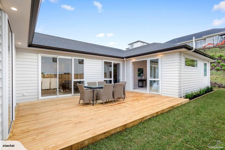 Photo of property in 125 Colonial Drive, Silverdale, 0932