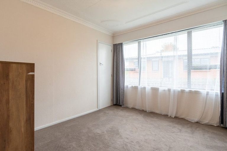 Photo of property in 19 High Street, Milton, 9220