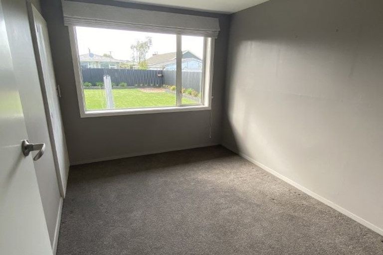 Photo of property in 73 Wingate Street, Redwood, Christchurch, 8051