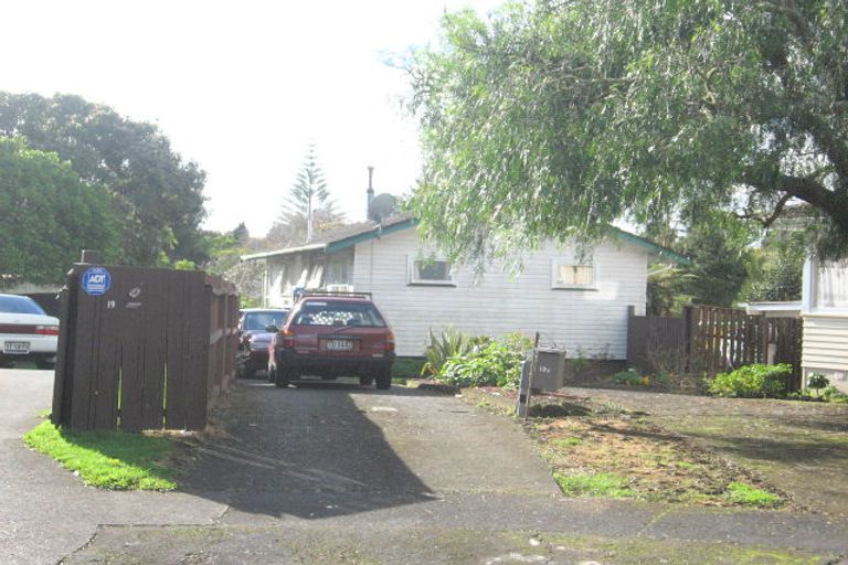 Photo of property in 17 Minton Place, Manurewa, Auckland, 2102