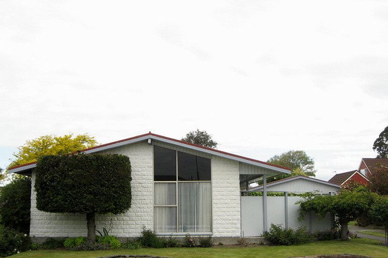 Photo of property in 7 Beeston Place, Redwood, Christchurch, 8051