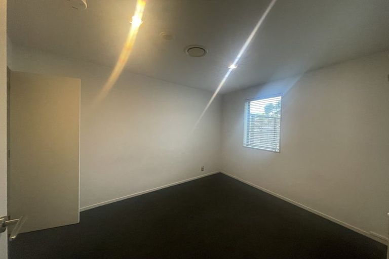 Photo of property in 6/222 Albany Highway, Schnapper Rock, Auckland, 0632