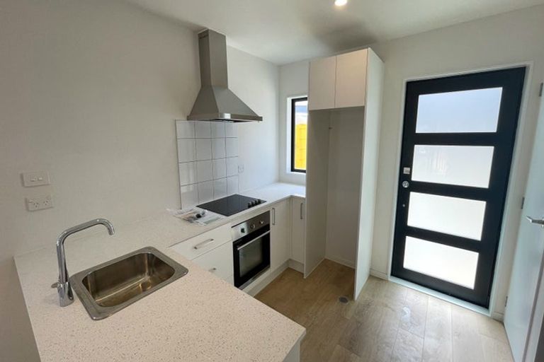 Photo of property in 1/7 South Pacific Place, Henderson, Auckland, 0612