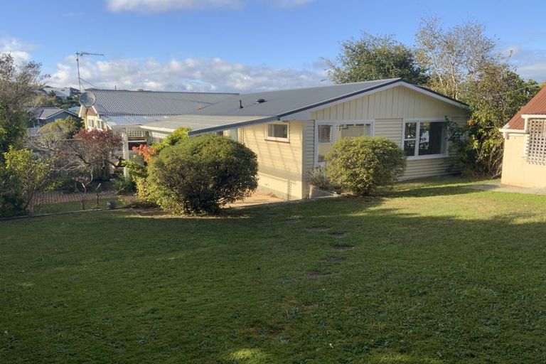 Photo of property in 57 Cedar Street, Maungaraki, Lower Hutt, 5010
