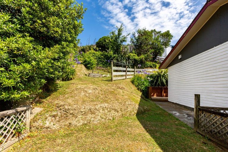Photo of property in 8 Halyard Place, Whitby, Porirua, 5024