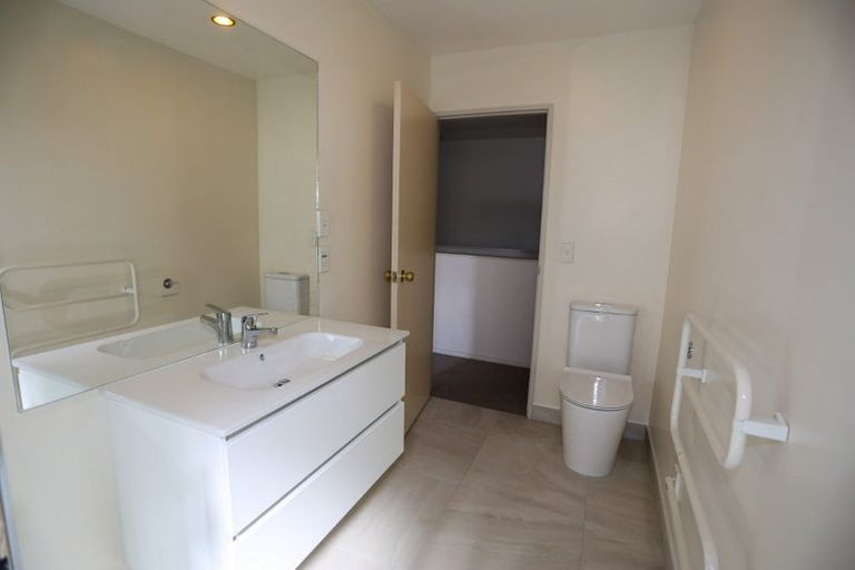 Photo of property in 4/21 Darvel Street, Riccarton, Christchurch, 8011