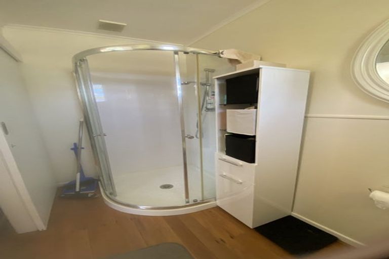 Photo of property in 91c Woodglen Road, Glen Eden, Auckland, 0602