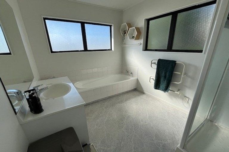 Photo of property in 5 Nicholas Road, Somerville, Auckland, 2014