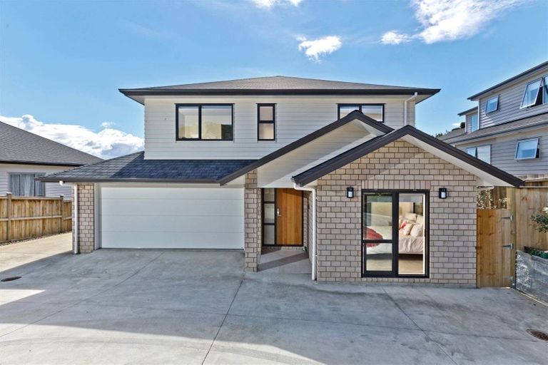 Photo of property in 22 Bridget Court, Red Beach, 0932