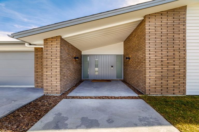 Photo of property in 31 Ruru Street, Cambridge, 3434