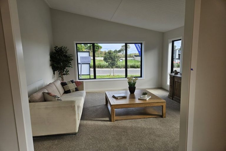 Photo of property in 17 Te Rata Boulevard, Karaka, 2124