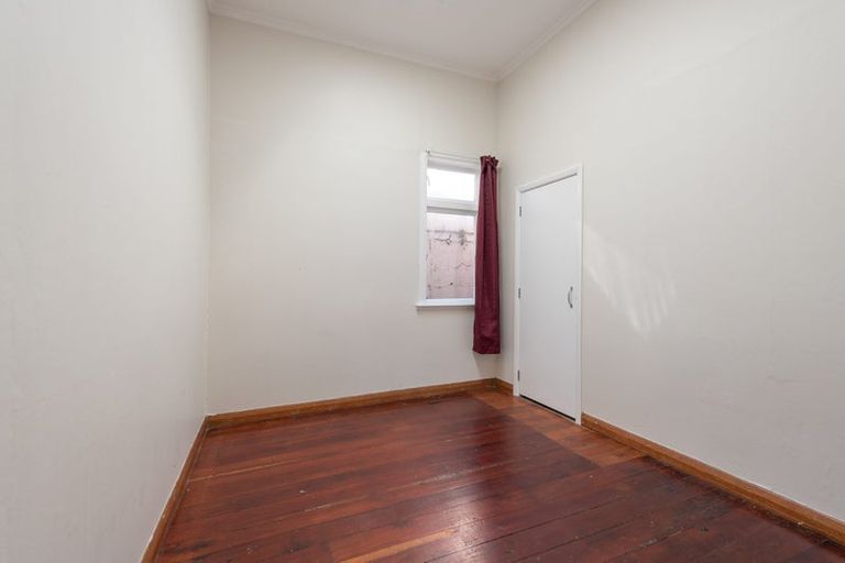 Photo of property in 8 Balmoral Terrace, Newtown, Wellington, 6021