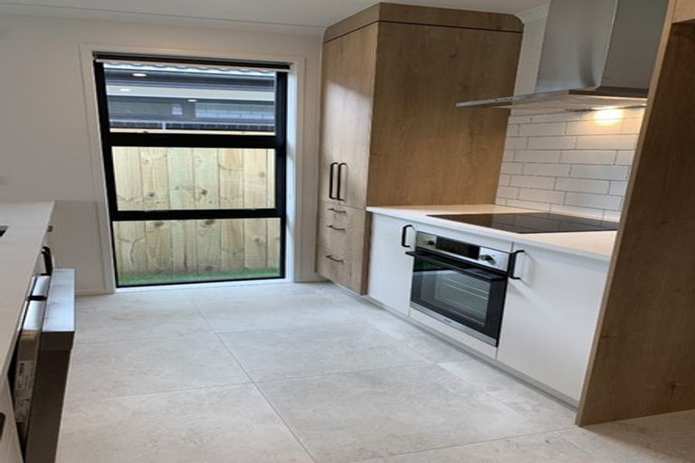 Photo of property in 9 Rarangi Mai Lane, Karaka, 2113