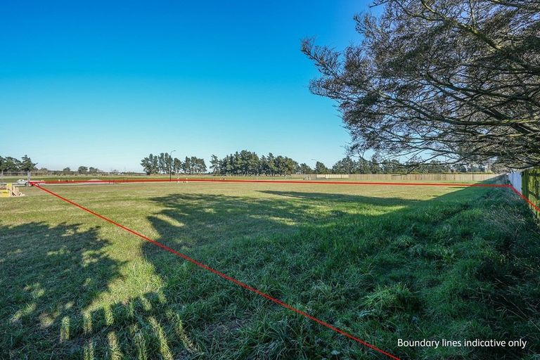 Photo of property in 8 Huntaway Lane, Dunsandel, 7682