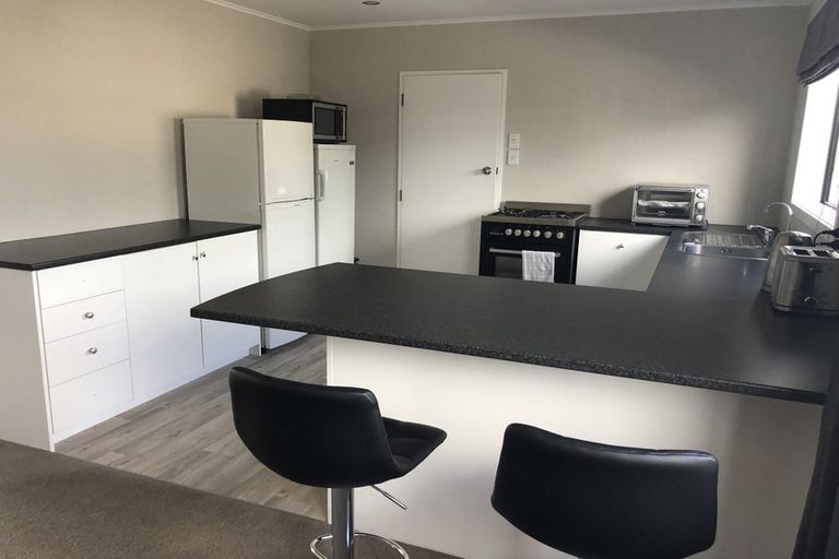 Photo of property in 61a Park Street, Winton, 9720