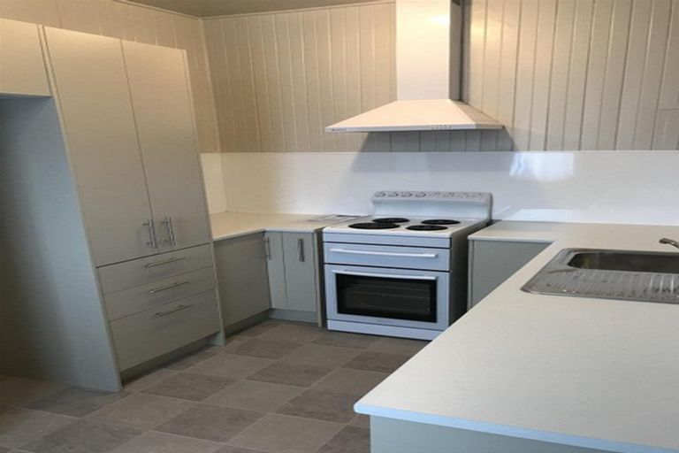 Photo of property in 402 Lyndon Road East, Hastings, 4122