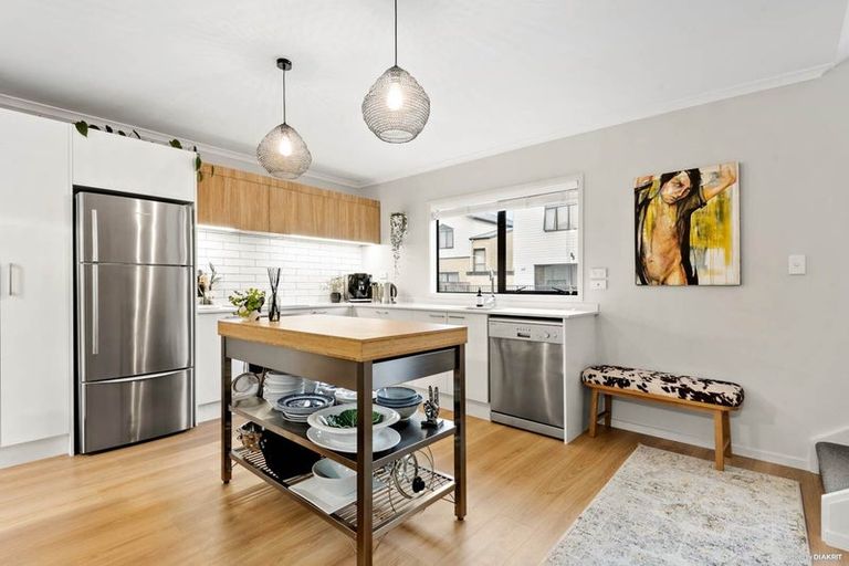 Photo of property in St Claire Village, 70/172 Mcleod Road, Te Atatu South, Auckland, 0610