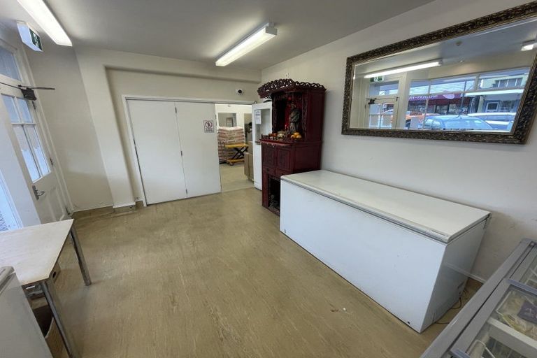 Photo of property in 166-170 Jackson Street, Petone, Lower Hutt, 5012