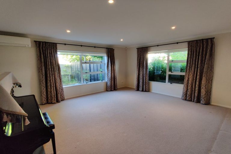 Photo of property in 52 Mission Heights Drive, Flat Bush, Auckland, 2016