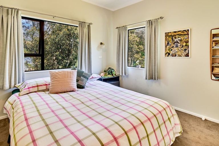 Photo of property in 18 Jeep Road, Raumati South, Paraparaumu, 5032