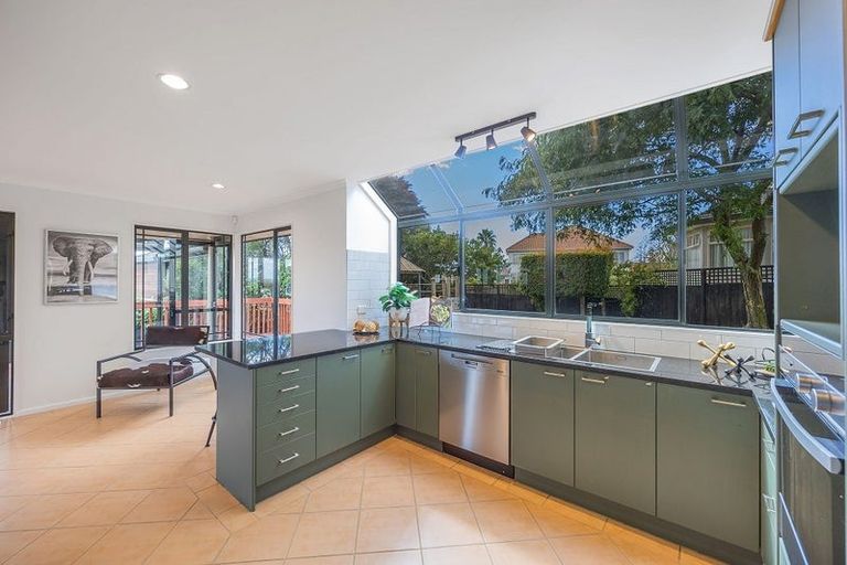 Photo of property in 10 Balbriggan Rise, Dannemora, Auckland, 2016