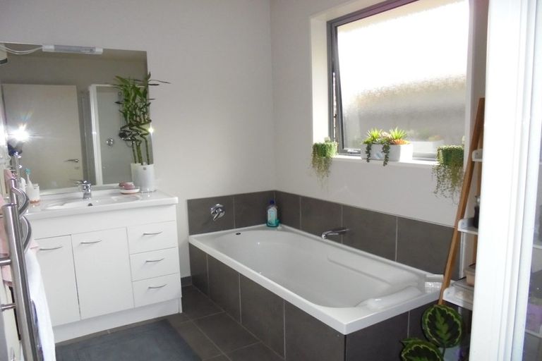 Photo of property in 50 Brookwater Avenue, Northwood, Christchurch, 8051