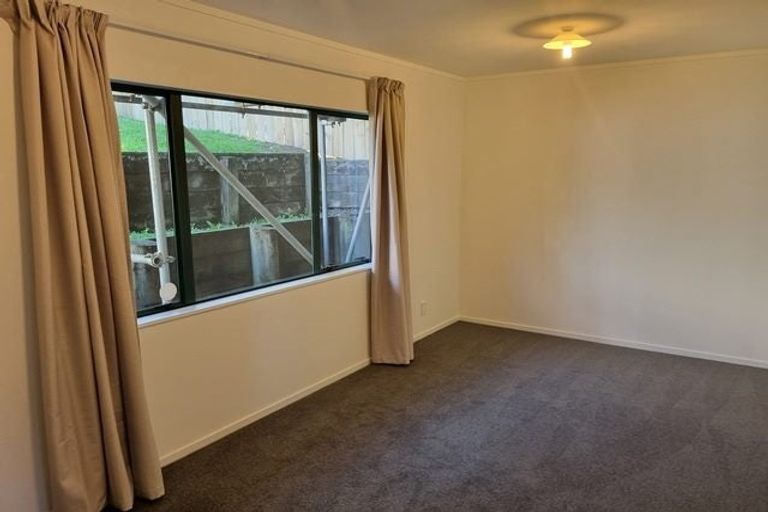 Photo of property in 1/80 Sunnyside Road, Sunnyvale, Auckland, 0612