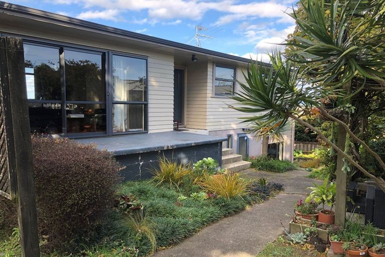 Photo of property in 50 Chorley Avenue, Massey, Auckland, 0614