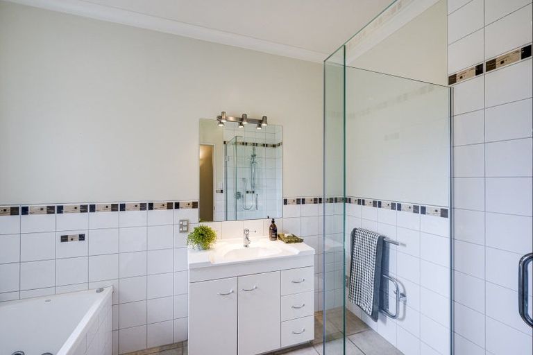 Photo of property in 1316 Southland Road, Longlands, Hastings, 4120