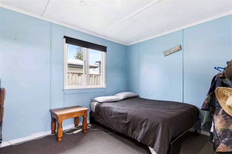 Photo of property in 20 Bertram Road, Kawakawa Bay, 2585