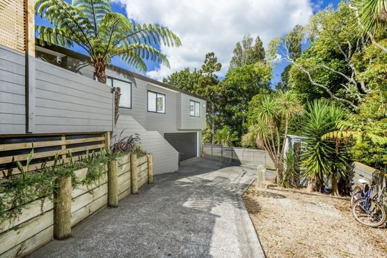 Photo of property in 2/23 Birchfield Road, Hauraki, Auckland, 0622