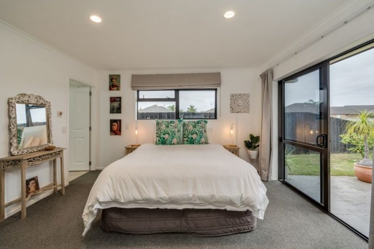 Photo of property in 41 Putaka Place, Papamoa Beach, Papamoa, 3118