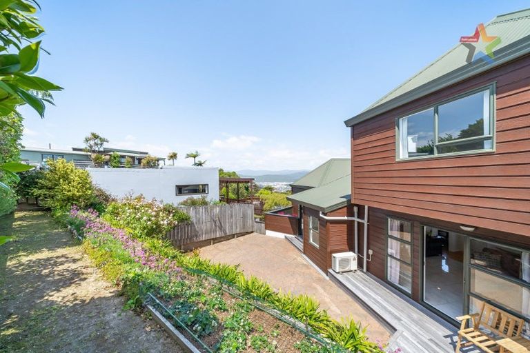 Photo of property in 36a Maungaraki Road, Korokoro, Lower Hutt, 5012