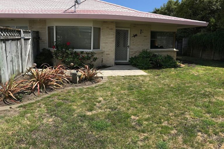 Photo of property in 30b Sunburst Court, Paraparaumu Beach, Paraparaumu, 5032