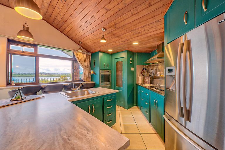 Photo of property in 73 Waimahia Avenue, Weymouth, Auckland, 2103