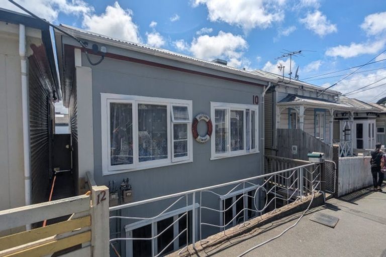 Photo of property in 10 Gordon Street, Newtown, Wellington, 6021
