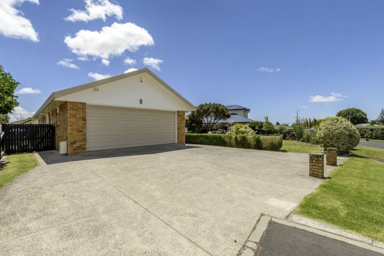 Photo of property in 3 Hinton Place, Pyes Pa, Tauranga, 3112