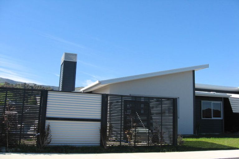 Photo of property in 5 Kebal Place, Stoke, Nelson, 7011