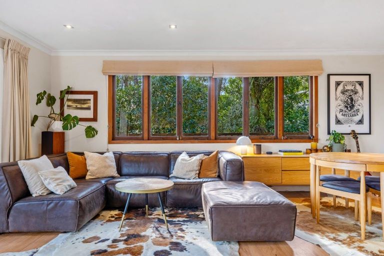 Photo of property in 25 Berridge Road, Muriwai, Waimauku, 0881