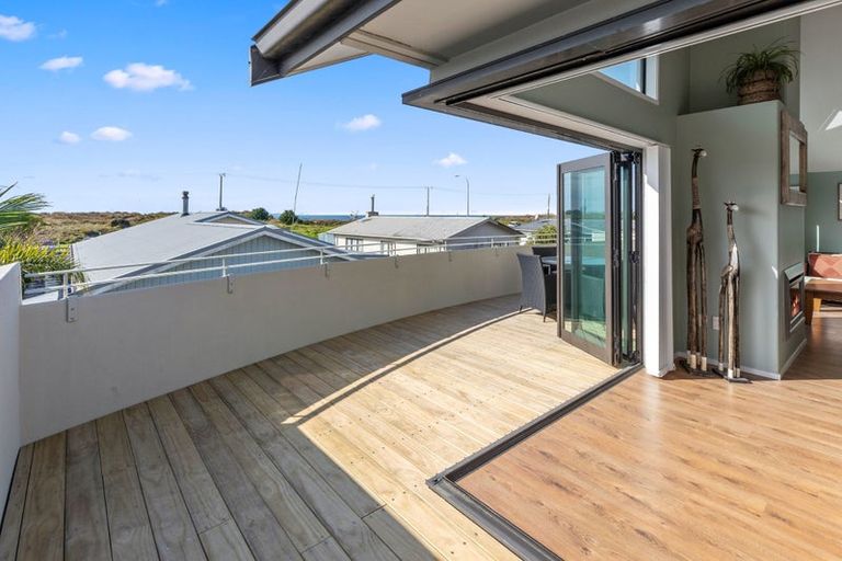 Photo of property in 918b Papamoa Beach Road, Papamoa Beach, Papamoa, 3118