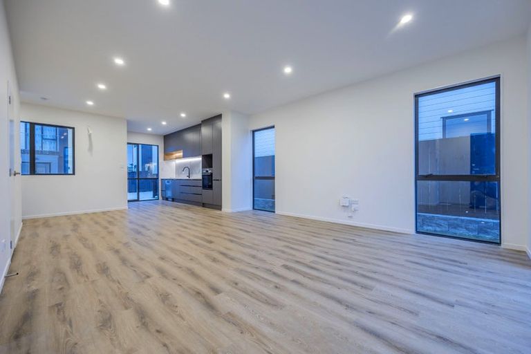 Photo of property in 30 Whakato Avenue, Kumeu, 0810