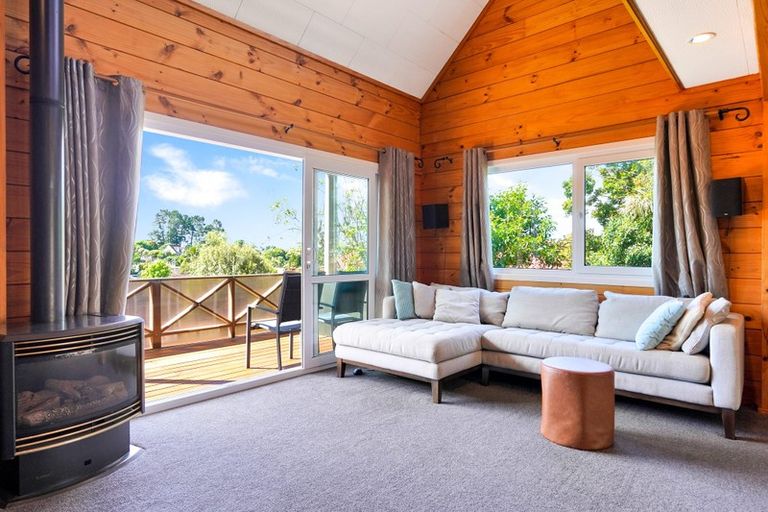 Photo of property in 1/74 Colwill Road, Massey, Auckland, 0614