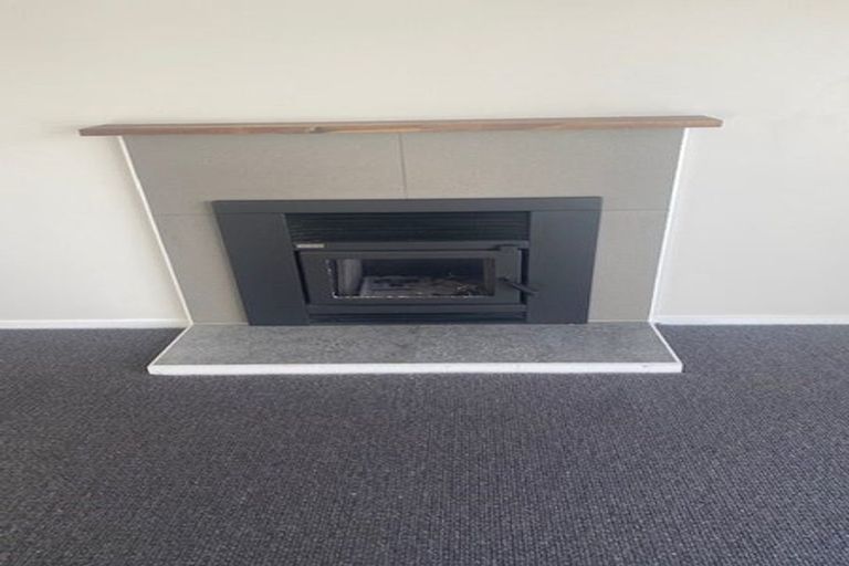 Photo of property in 26 Ranui Avenue, Ranui, Auckland, 0612