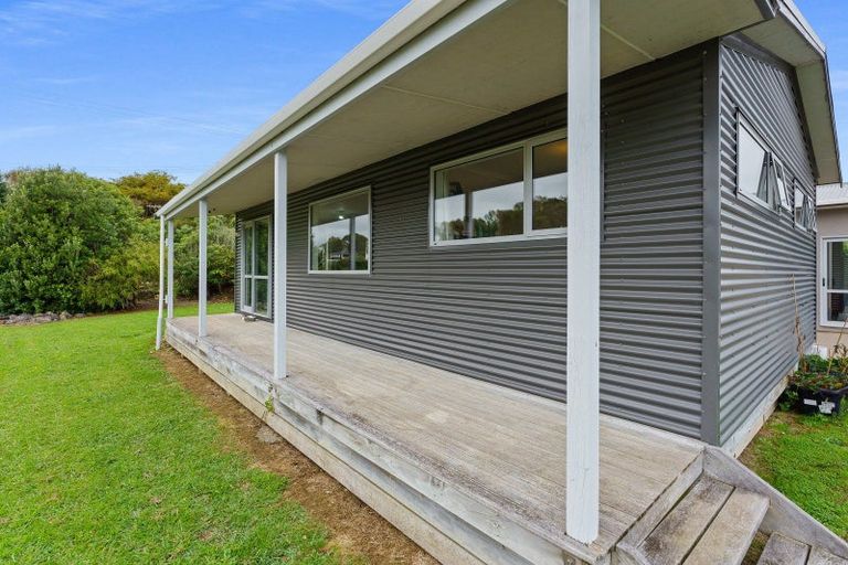 Photo of property in 78 Takapu Road, Manakau, Levin, 5573