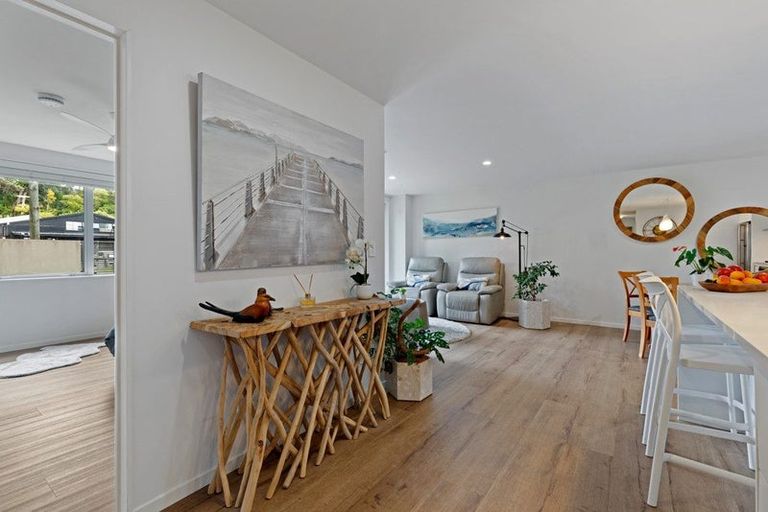 Photo of property in Bay Palms Apartments, 3/30a Bute Road, Browns Bay, Auckland, 0630