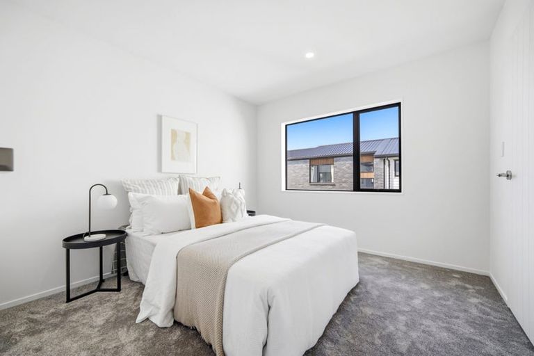 Photo of property in 14 Ocean Breeze Avenue, Hobsonville, 0616