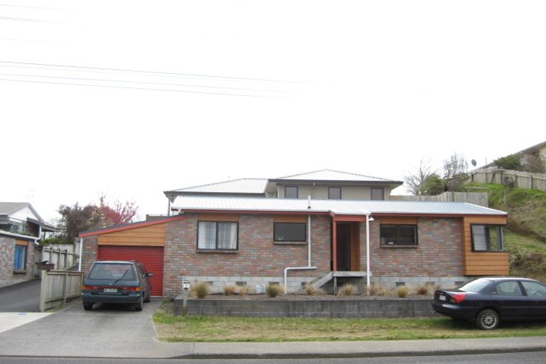 Photo of property in 90 Awanui Street, Merrilands, New Plymouth, 4312