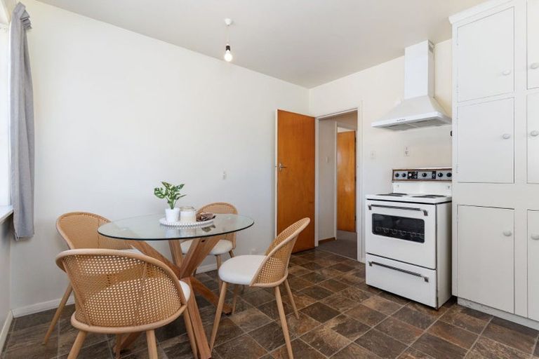 Photo of property in 1/400 Memorial Avenue, Burnside, Christchurch, 8053