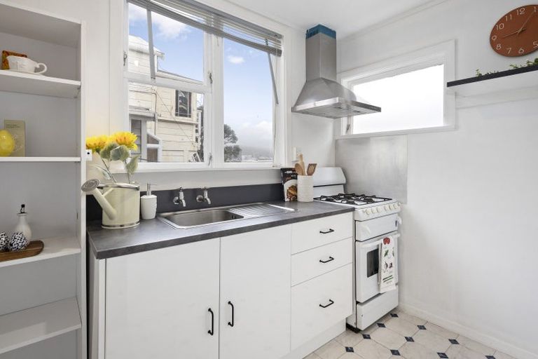 Photo of property in 101 Pirie Street, Mount Victoria, Wellington, 6011