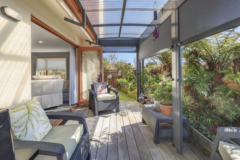 Photo of property in Cotswold Court, 1/8 Cheyne Road, Pyes Pa, Tauranga, 3112